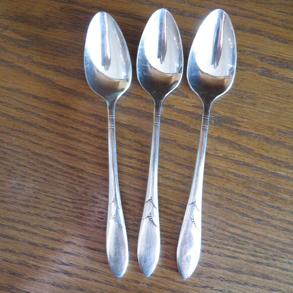 VINTAGE SILVERPLATE Flatware Community Lady Hamilton Tea Spoons - Picture 1 of 6